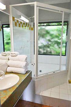 Motor 3* Springwood