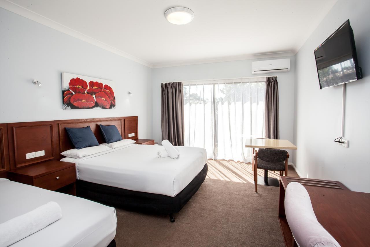Motor Motel Springwood